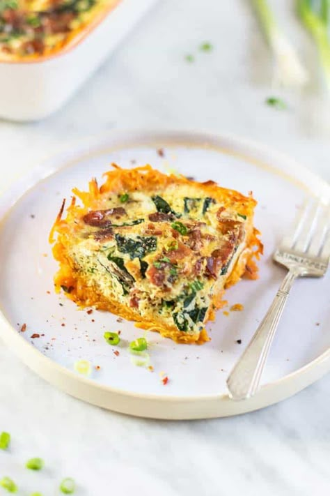 Whole30 Sweet Potato Quiche / A healthy dairy free quiche made with a sweet potato crust. The perfect holiday morning breakfast casserole! | SUNKISSEDKITCHEN.COM | #SunkissedKitchen #sweetpotato #casserole #bacon #whole30 #glutenfree #paleo Coconut Milk Quiche, Sweet Potato Quiche, Paleo Fall Recipes, Healthy Breakfast Quiche, Whole30 Sweet Potato, Potato Quiche, Paleo Breakfast Casserole, Sweet Potato Crust, Sweet Potato Bacon