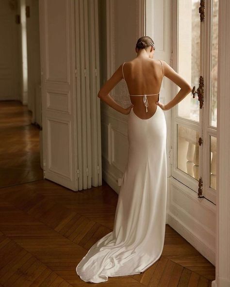 Kate Dress, Silk Wedding Dress, Backless Wedding, Backless Wedding Dress, Wedding Dress Inspiration, Dream Wedding Dresses, Wedding Looks, Low Back, Dream Dress