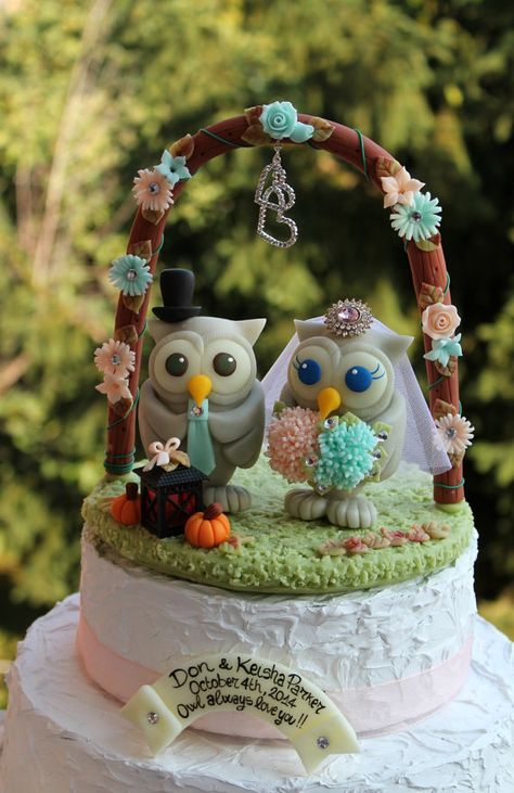 Owl wedding cake topper, custom love birds with arc and base, BIGGER more than 4" tall, hydrangeas b Owl Wedding Cake Topper, Fall Wedding Cake Topper, Owl Wedding Cake, Bird Wedding Cake, Glitter Wedding Cake, Ladybug Cakes, Owl Wedding, Bird Cake Topper Wedding, Wedding Cake Birds