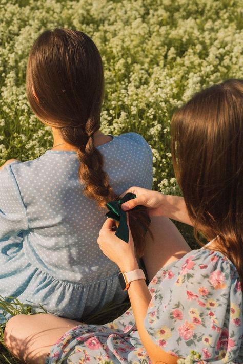 Sisters Photoshoot Poses, Friendship Photography, Sister Photography, Sister Poses, Friendship Photoshoot, Sister Pictures, Sisters Photoshoot, Friend Pictures Poses, Mother Daughter Photography