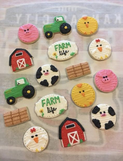 Farm Buttercream Cookies, Frosted Cookies Designs, Buttercream Frosting Cookies, Buttercream Cookies, Cow Cookies, Farm Cookies, Fish Cookies, Shape Ideas, Pig Cookies