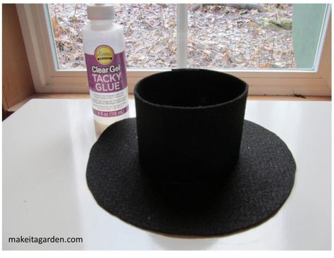 How to Make a Felt Snowman Top hat | Make it a Garden Snowman Hat Diy, Snowman Hat Pattern, Diy Christmas Hats, Snowman Top Hat, Snowman Crafts Diy, Small Snowman, Felt Snowman, Make A Snowman, Snowman Christmas Decorations