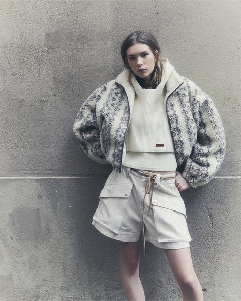 Marant Etoile Fall-Winter 2023 collection | ISABEL MARANT Official Online Store 2025 Inspiration, Checked Coat, Mouse Dress, Etoile Isabel Marant, Wool Blend Jacket, Isabel Marant Etoile, 2023 Collection, Hoodie Outfit, Winter 2023