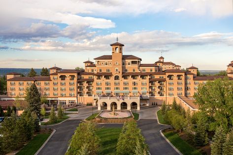 Broadmoor Colorado Springs, Broadmoor Hotel, Destin Resorts, Shingle Colors, Mountain Resort, Luxury Resort, Colorado Springs, Hotels And Resorts, Best Hotels