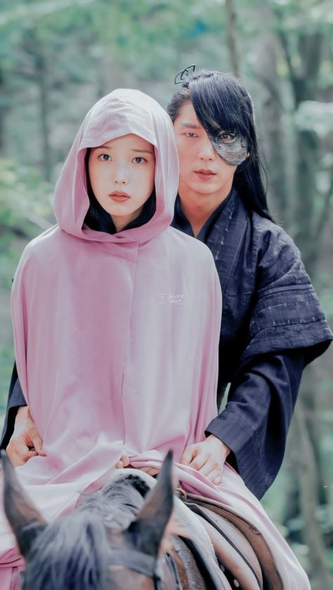 𝒢𝓁𝓸𝓌 𝒹𝓇𝒶𝓂𝒶 — like or reblog if you save IG: Glowdrama Moon Lovers Kdrama Wallpaper, Hae Soo And Wang So, Iu And Lee Joon Gi, Moon Lovers Wallpaper, Lee Joon Gi Moon Lovers, Iu Moon Lovers, Lee Joon Gi Wallpaper, Lovers Moon, Scarlet Heart Ryeo Wallpaper