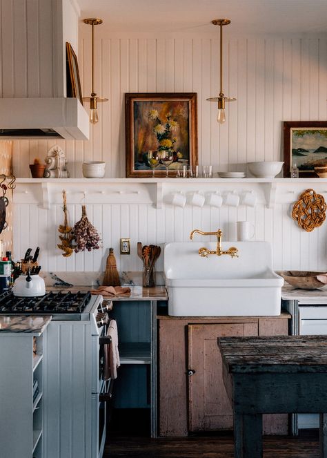 Cottagecore Kitchen, Movable Walls, Luxury Retreats, Studio Mcgee, Cottage Kitchen, Country Kitchen, Dream Kitchen, White Walls, Kitchen Inspirations