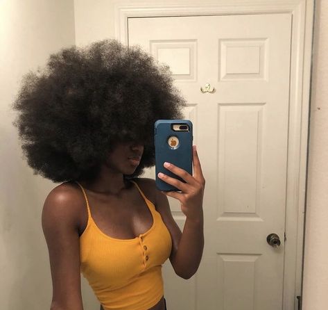 NeoCurly on Twitter: "Special Happy Birthday goes to this Beauty. We Appreciate Everything you do for us 😍🤗 @itsjustcee_… " Cabello Afro Natural, Big Afro, Type 4 Hair, Girls Natural Hairstyles, Pelo Afro, Dark Skin Beauty, Natural Hair Beauty, Afro Girl, Afro Hair