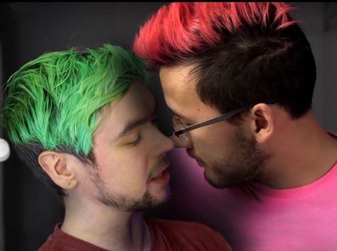 Mark X Jack, Markiplier X Jack, Septiplier Comic, Markiplier And Jacksepticeye Fanart, Markiplier And Jacksepticeye, Jacksepticeye And Pewdiepie, Pewdiepie Jacksepticeye, Jacksepticeye Memes Funny, Pewdiepie Jacksepticeye Markiplier