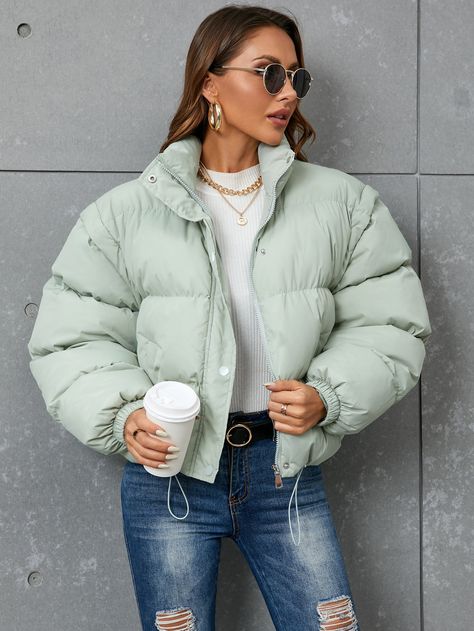 Mint Green Puffer Jacket Outfit, Mint Puffer Jacket Outfit, Light Green Puffer Jacket Outfit, Mint Jacket Outfit, Green Puffer Jacket Outfit, Puffer Jacket Outfit Women, Amsterdam Outfits, Mint Jacket, Puffer Outfit