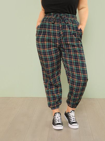 Shop Plus Plaid Print Tapered Pants online. SheIn offers Plus Plaid Print Tapered Pants & more to fit your fashionable needs. Chubby Fashion, Curvy Girl Outfits, Tapered Pants, Plaid Pants, Womens Dress Pants, Curvy Outfits, Retro Stil, Plaid Print, Looks Vintage