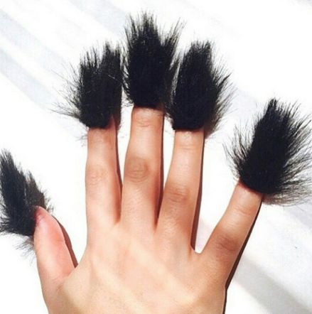 Britney Tokyo fur nails Fur Nails, Fur Slides, Faux Fur, Fashion Beauty, Tokyo, Nail Art, Tumblr, Nails, Beauty