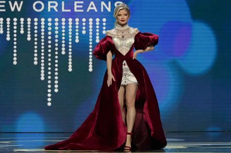 Miss Universe Dresses, Miss Russia, Russian Dress, Corset Fashion Outfits, Pageant Outfits, Glamouröse Outfits, Tea Length Bridesmaid Dresses, Russian Clothing, Preformance Outfits