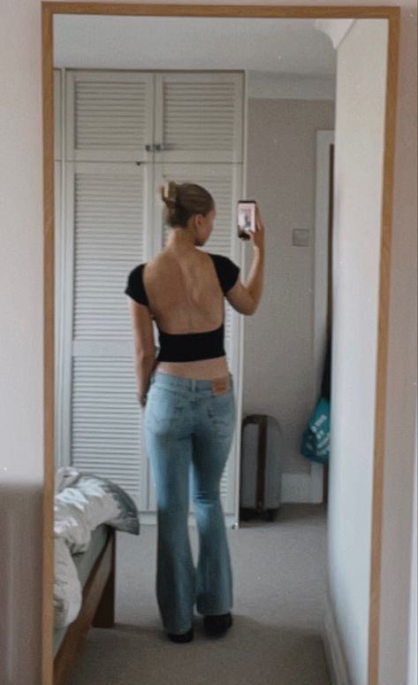 Low Flare Jeans Outfit, Low Waist Jeans Outfit Aesthetic, Low Jeans Outfit, Flared Jeans Outfit Summer, Denim Dress Outfit, Flare Jeans Outfit, Low Waist Jeans, Loafers Outfit, Jeans Outfit Summer