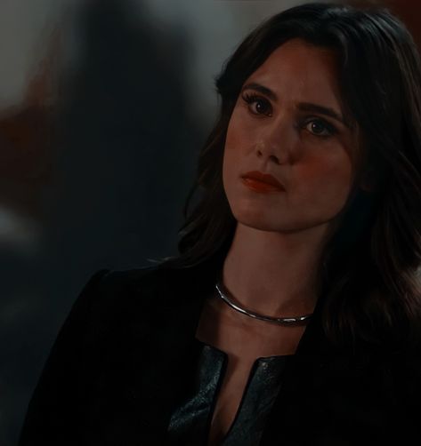 Poppy Drayton, Alice Liddell, Veronica Roth, Vampire Hunter, Girl Superhero, Story Inspiration, Walkers, Series Movies, Face Claims