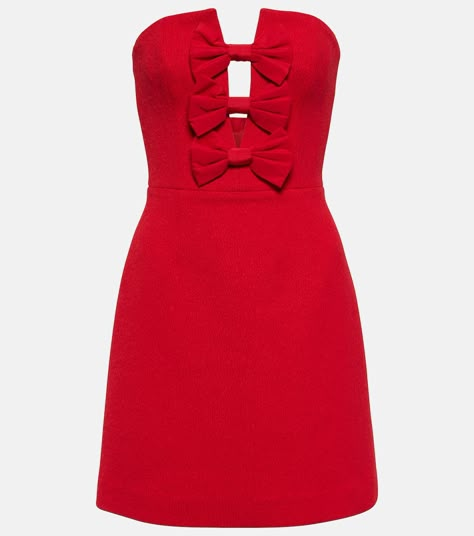 Off-shoulder bow-detail minidress in red - Rebecca Vallance | Mytheresa Preppy Inspo, Rebecca Vallance, Dressy Outfits, Fitted Silhouette, Red Mini Dress, Prom Party Dresses, Textured Fabric, Bow Detail, Dress With Bow