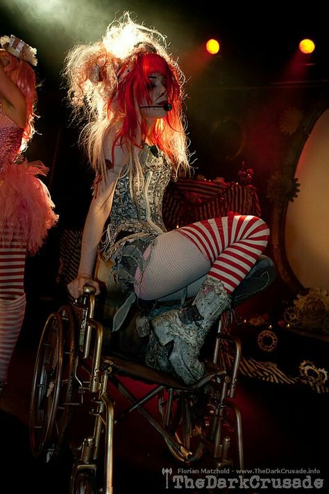 Emilie Autumn, Circus Aesthetic, Killer Clown, Dark Circus, Unmarried Women, Pretty Fly, Victorian Aesthetic, Human Figures, Night Circus