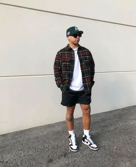 Explore Top 17 Men's Fall Flannel Outfits for 2024: Stylish & Versatile Fashion Trends for Every Occasion Red Plaid Flannel Shirt Outfit, Flannel And Shorts Outfits Men, Flannel With Shorts Outfits Men, Outfit Inspo Men Streetwear, Men Disney Outfits, Flannel With Shorts, Flannel And Shorts Outfits, Plaid Flannel Shirt Outfit, Mens Flannel Style