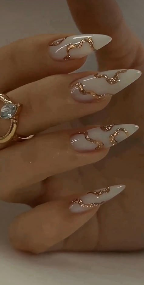 Tapered Almond Acrylic Nails, Nails Wedding Guest Ideas, Luxurious Nail Designs, Nail Inspo Gold And White, Cute Stilletos Nails, Old Money Nail Designs, Nail Art Classy Elegant, Luxury Nails 2024, White Fancy Nails