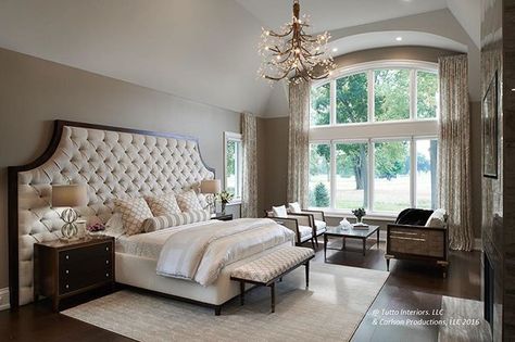 Our clients "one" request for this contemporary Master bedroom suite was to have a custom designed classic tufted headboard. By @tuttointeriors #interiordesign #interiorarchitecture #interiorstyling #interiordesigner #architecturaldesign #luxuryhomes #luxurylifestyle #luxuryrealestate #luxuryliving #architecture #contemporary #bedroomdecor #furniture #carlsonproductionsllc Minimalist Home Decor Ideas, Bedroom Big, Big Bed, Decorating Bedroom, Décor Boho, Elegant Bedroom, Minimalist Home Decor, Home Decorating Ideas, Décor Diy