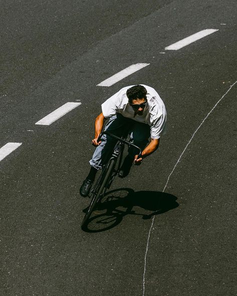 Manoel do Amaral - Photo by Dosnoventa® on November 16, 2023. May be an image of 1 person, bicycle, tire, road and text. – SAVEE Skate Vibes, Bike Aesthetic, Bicycle Mountain Bike, Cycling Motivation, Fixed Bike, Fixie Bike, Sports Aesthetic, Gravel Bike, Bike Run