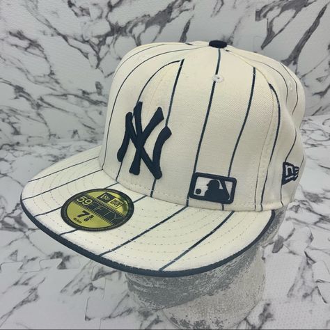 New Era Cap 59fifty Cap Ny Yankees Material: 70%Polyester 30%Wool Pinstripes Fabrication Embroidered Ny Yankees Logo With The Mlb Batterman Logo To The Left Side At The Front Panels Embroidered "Yankees" Word At The Rear Classic White Fitted Baseball Hat, Classic White Fitted Hat For Baseball Season, White Flat Cap For Baseball Season, White Classic Fitted Hat For Streetwear, Classic White Fitted Hat For Streetwear, Cool Hats For Men, Ny Baseball Cap, Ny Yankees Logo, Yankee Hat