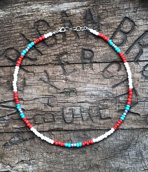 Glass E Beads Bracelet, Christmas Seed Bead Bracelets, Country Bracelets, Sead Bead Necklace, Ag Projects, Pony Bead Jewelry, Sea Beads, Simple Beaded Necklaces, Small Bead Bracelet