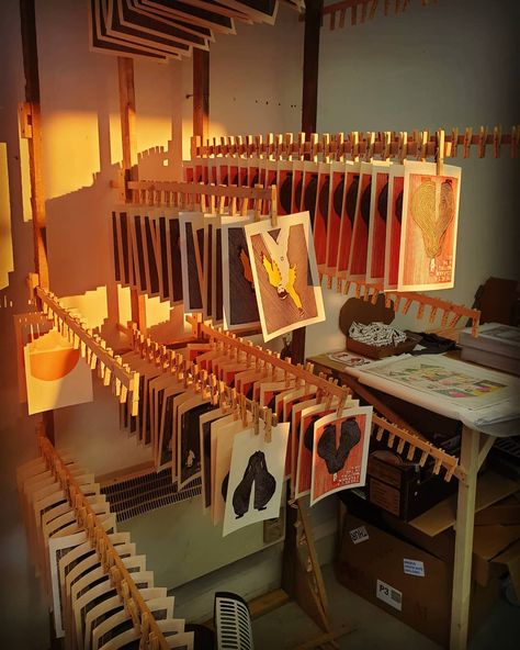 paard studios on Instagram: “Lovely winter sunset on my drying rack, awwww. .. . . . . #printmaking #art #print #printmaker #printing #linocut #artist #etching…” Art Drying Rack Ideas, Printmaking Art Aesthetic, Art Print Storage, Print Drying Rack, Diy Art Print Display, Screen Print Studio Workspaces, Artist Studio Interior Design, Diy Home Art Studio, Screenprinting Studio Home