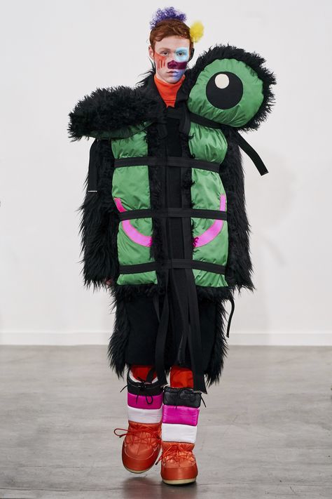 Walter Van Beirendonck AW1920 Dirk Van Saene, Camp Fashion, Walter Van Beirendonck, Monster Mash, Male Fashion Trends, Weird Fashion, Student Fashion, Menswear Fashion, Cat Walk