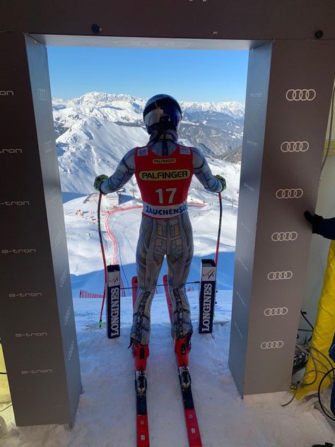 Alpine Skiing Racing, Ski Racing Aesthetic, Foto Sci, Ski Racing Suit, Ski Girls, Ski Pics, Ski Pictures, Slalom Skiing, Skiing Aesthetic