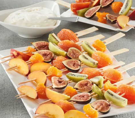 Fall Fruit Skewers, Balanced Vegetarian Diet, Healthy Vegetarian Diet, Fall Fruit, Fruit Skewers, Best Sweets, Veggie Delight, Fall Fruits, Mascarpone Cheese