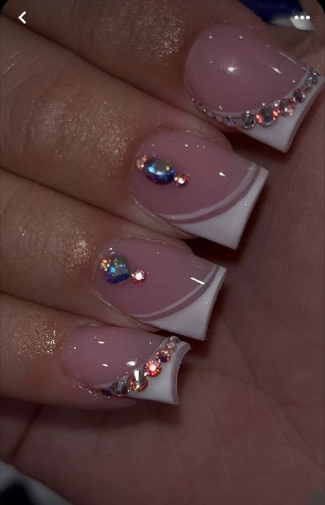 Short Nails Gems Rhinestones, French Nails With Rhinestones Diamonds, Nail Designs With Gems Rhinestones, Bedazzled French Tip Nails, Short French Tip Acrylic Nails With Gems, Short Acrylic Nails With Rhinestones, French Tip Nails With Bling, Gem Nails Rhinestones, Short Nails With Diamonds