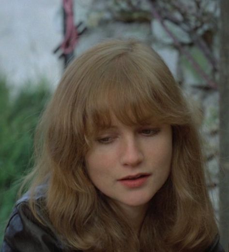 Loulou (1980) Isabelle Huppert Young, Alexandra Core, Bangs Inspo, French Actors, Peaky Blinders Poster, 20th Century Women, Sweet Briar, Isabelle Huppert, French Actress