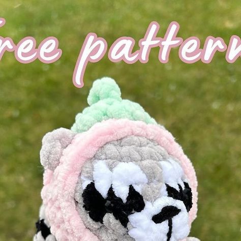 Natalia Sapunova on Instagram: "Pattern and design by @theloafingbun_🌷 When publishing your works, please indicate the designer of the pattern" Cute Raccoons, Instagram Pattern, Bears Nails, Crochet Lion, Easy Crochet Animals, Quick Crochet Patterns, Crochet Cow, Crochet Animals Free Patterns, Crochet Design Pattern