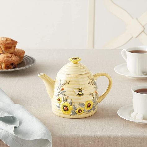 Includes: Bee Sweet 32 oz. 3-D Beehive Teapot
Designed by Susan Winget
Hand Painted Durable Earthenware
Perfect for Entertaining or Everyday Use
Handwash Recommended Being In Nature, Bee Sweet, Baby Shower Deco, Teapot Design, Cast Iron Tea Pot, Ceramic Teapot, Glass Teapot, Teapots And Cups, Porcelain Teapot