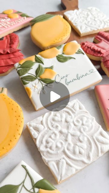 The Little Italian Baker LLC on Instagram: "Make a textured tile cookie with me 💕🍋 . I got this design from @sprinkleandwhisk.co and I thought it was perfect for this lemon baby shower set. This design is so simple and beautiful. I piped the design with a stiffer consistency and let it dry for at least 30 minutes. After drying, I used a loose consistency icing and painted it on gently. I did have to do a couple of layers to make sure the cookie was completely covered!   Do you guys want to see more technique videos? . #cookiedecorating #cookiereel #cookiereels #sugarcookiemarketing #sugarcookiedecorating #sugarcookieart #cookieartist #cookieart #sugarcookiedecoratingvideos #royalicingcookies #royalicingtransfers #royalicingsugarcookies #customcookies #babyshowercookies #lemonbabyshower # How To Paint On Royal Icing Cookies, Painting Royal Icing Cookies, Italy Cookies Decorated, Lemon Royal Icing Cookies, Lemon Sugar Cookies Decorated, How To Make Custom Cookies, Lemon Decorated Cookies, Summer Cookies Decorated, Royal Icing Cookies Designs