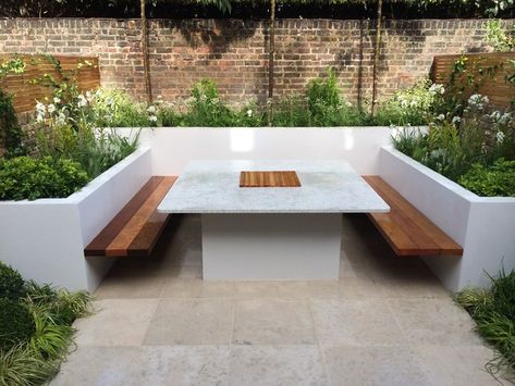 12 Ways to Fill Your Built-In Planter Design Per Patio, Sunken Patio, Backyard Seating Area, Outdoor Patio Designs, Seating Ideas, Contemporary Patio, Backyard Seating, Minimalist Garden, Back Garden Design