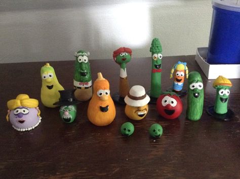 Veggie tales, homemade clay characters Veggie Tales Characters, Clay Vegetables, Clay Characters, Clay Figurines, Homemade Clay, Clay Magnets, Veggie Tales, Clay Sculptures, Clay Figurine