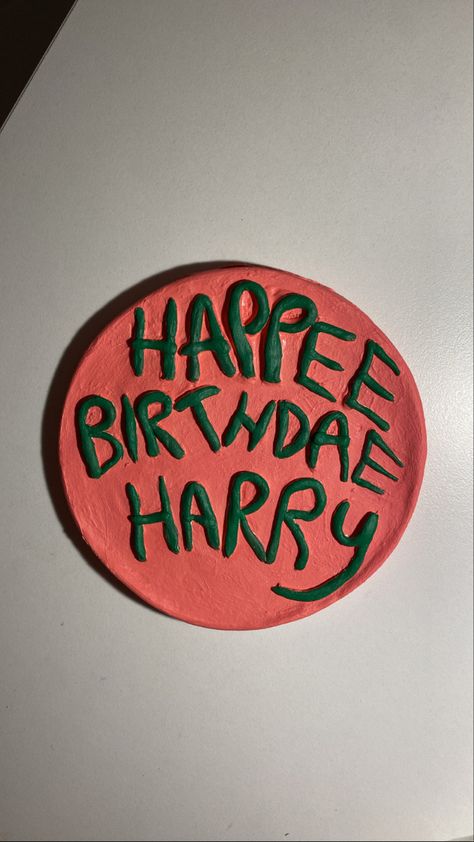 Potter And Clay Drawing, Air Dry Clay Projects Harry Potter, Harry Potter Air Dry Clay Ideas, Air Dry Clay Birthday Gifts, Air Dry Clay Harry Potter, Clay Writing, Harry Potter Ceramics Ideas, Harry Potter Clay Ideas, Harry Potter Dishes