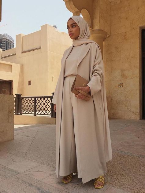 Nia Amroun, Hijabi Mode, Abaya Mode, Hijab Stile, Mode Abayas, Ramadhan Mubarak, Estilo Hijab, Stile Hijab, Mode Hijabi