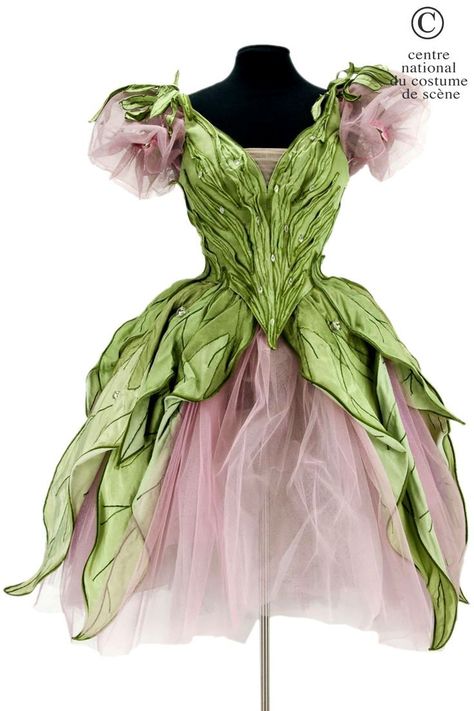 FANTASY & MEDIEVAL WONDERFULL FASHION Costume Carnaval, Mode Retro, Fairy Dresses, Idee Cosplay, Fairy Clothes, Fairy Fashion, Ballet Costumes, Fantasy Costumes, Fairy Costume