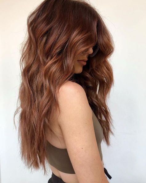 Brown To Natural Red Hair, Subtle Copper Balayage Brunette, Brunette Cowboy Copper, Cowboy Copper Hair Brunette Balayage, Medium Length Copper Brown Hair, Low Maintenance Copper Balayage, Dimensional Cowboy Copper, Brownie Red Hair, Hair Color For Blue Green Eyes