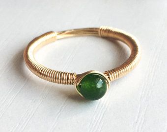 Wire Ring Aesthetic, Jade Gemstone Jewelry, Simple Wire Rings, Wire Wrap Rings, Wired Ring, Diy Wire Jewelry Rings, Wire Jewelry Rings, Diy Jewelry Rings, Diy Ring