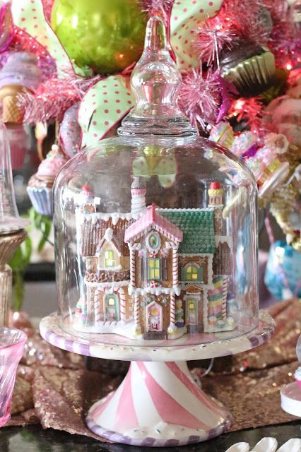 Christmas Tea with Grandma -  @luckyw Purple Chocolat Home #DIDI Macaron Tutorial, Sugarplum Christmas, Christmas Tea Party, Gingerbread Christmas Decor, French Macaron, Shabby Christmas, Pink Christmas Decorations, Grandma's House, Glass Cloche