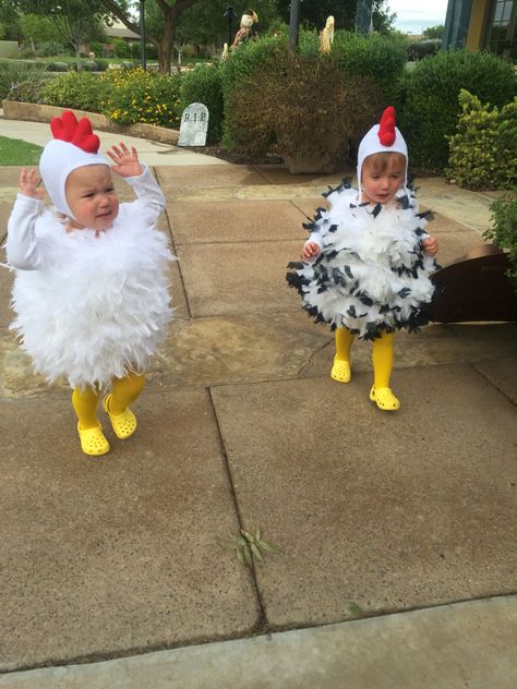 Twins Halloween chicken costumes 2015 Chicken Outfit, Halloween Chicken, Chicken Halloween, Twin Costumes, Halloween Costume Toddler Girl, Halloween Kids Costumes Girls, Twin Halloween, Chicken Costumes, Toddler Girl Halloween