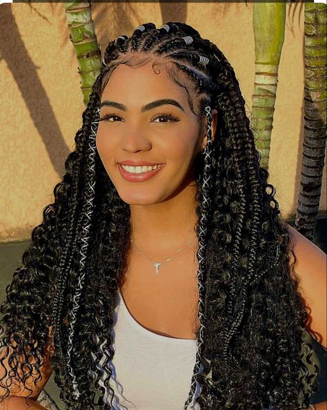 Triangle Box Braids, Braid Inspiration, Messy Braids, Braids Hairstyles Pictures, Small Braids, Fulani Braids, Pretty Braided Hairstyles, Braids With Curls, Spring Hairstyles