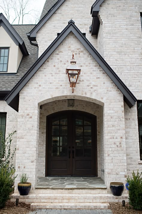 Brickmoore (D-3384) - Living Concepts Brick Home Ideas Exterior, Exterior House Brick And Stone, Pale Brick House Exterior, Stone And Brick Exterior Houses, Brick Exterior Farmhouse, Brick Archway Exterior, European Brick House, Brick And Stone Exterior Combinations Modern, Light Brick And Stone Exterior