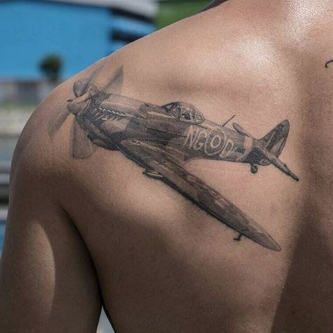 Many battles were fought using submarines. From the soldiers who fought in submarines, one in four survived. Spitfire Tattoo, Aviation Tattoo, Pilot Tattoo, Tiger Head Tattoo, Soldier Tattoo, Airplane Tattoo, Plane Tattoo, Themed Tattoos, Lion Tattoo Sleeves