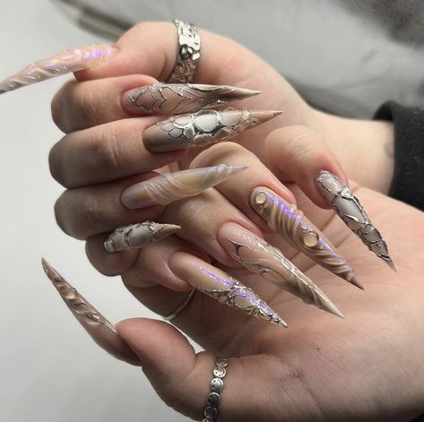 Staleto Nails, Pedicure And Manicure, Sharp Nails, 3d Elements, Romantic Nails, Style Nails, Grunge Nails, Glow Nails, Crazy Nails