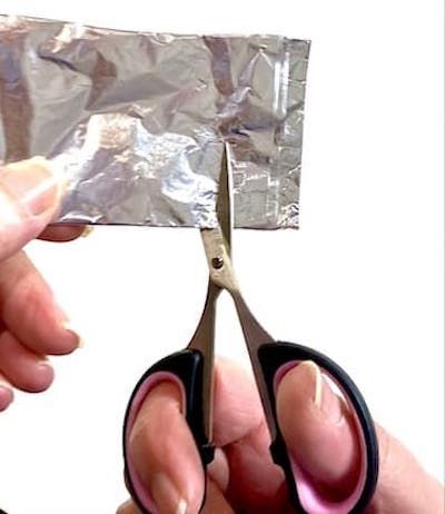 Craft Space Ideas, Sharpening Scissors, Angel Collector, How To Sharpen Scissors, Craft Space, Aluminium Foil, Craft Stash, Sharpening Stone, Hair Scissors