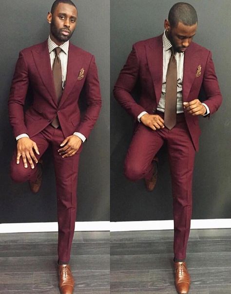 Bold, retro maroon color and slim-fit makes for a sleek modern look. Terno Slim, Stil Masculin, Style Gentleman, The Suits, Business Jacket, Mode Costume, Male Style, Suit For Men, Mens Fashion Edgy